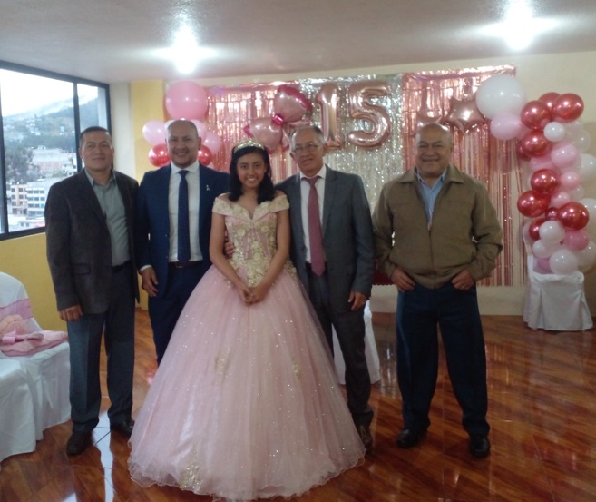 Carlitos, Paquito, Francisco Un Servidor y Camilita