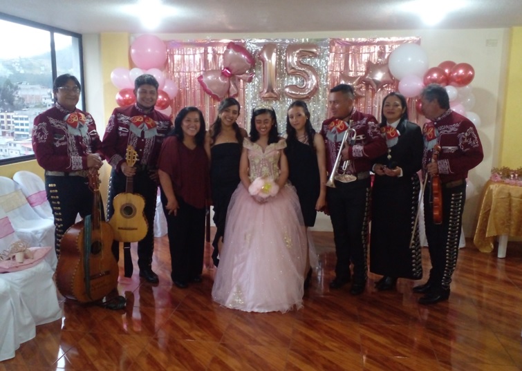 Mi Hermana Sarita Con Camilita y Mariachis